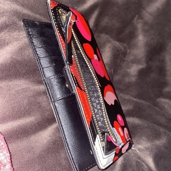 Kate spade ♠️ floral patterned wallet - Picture 9 of 13